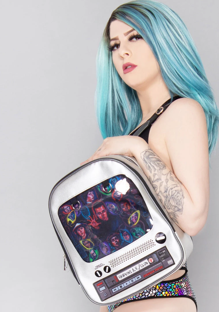 BIOWORLD X Netflix Stranger Things Retro TV ITA Mini Backpack World Tour 3 BIOWORLD X Netflix Stranger Things Retro TV ITA Mini Backpack World Tour