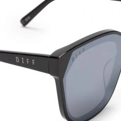 DIFF Eyewear New Gia Sunglasses In Black/Grey Mirror