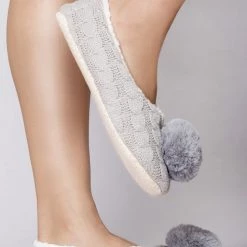 LA Style Rush North Pole Pom Knit Slippers Shoes