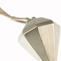 Timi 3D Diamond Pendant Necklace In Silver